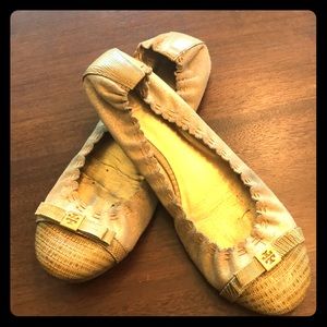 Tory Burch tan and gold flats 8